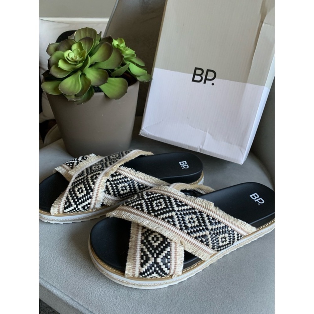 NEW IN BOX BP ‘Booker’ Sandals